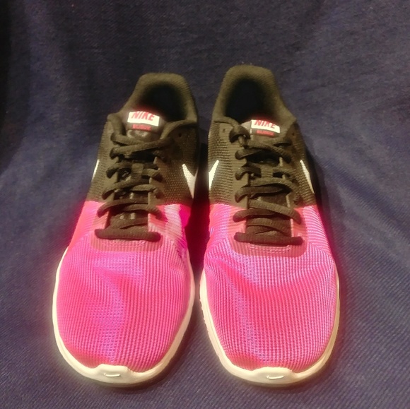 womens nike flex bijoux review